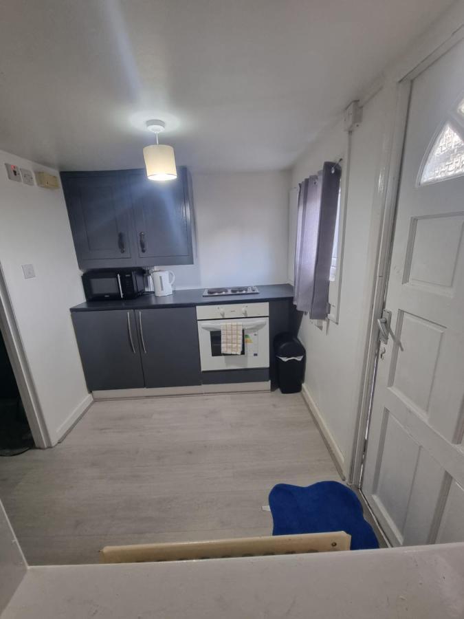 Appartement Cosey Studio Ground Floor à Enfield Extérieur photo