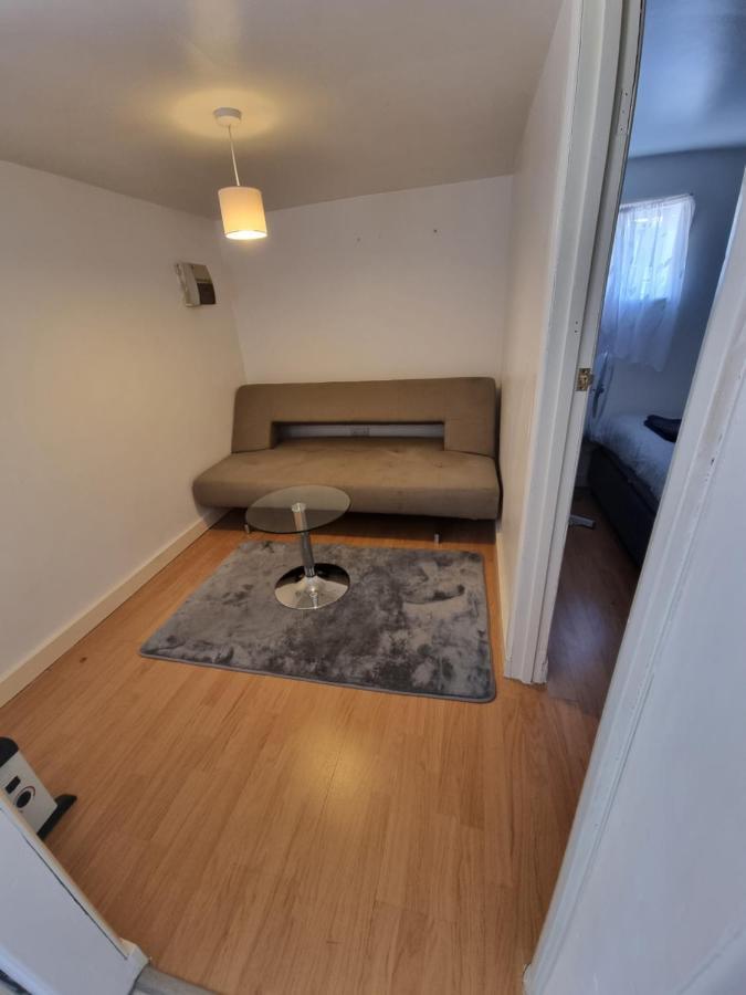 Appartement Cosey Studio Ground Floor à Enfield Extérieur photo